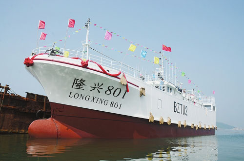 國(guó)內(nèi)首艘39米玻璃鋼大洋性超低溫金槍魚(yú)延繩釣漁船&ldquo;隆興801&rdquo;